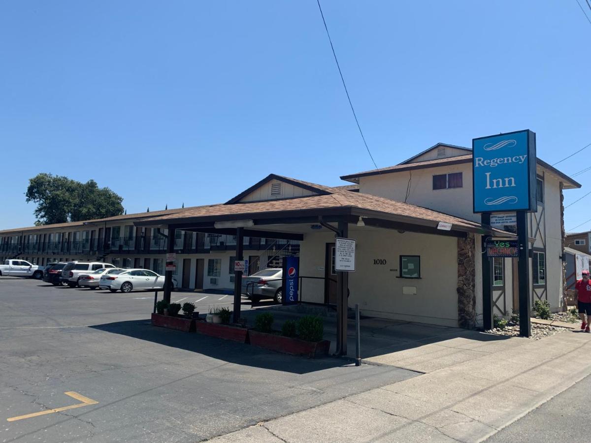 Regency Inn Lakeport Екстериор снимка