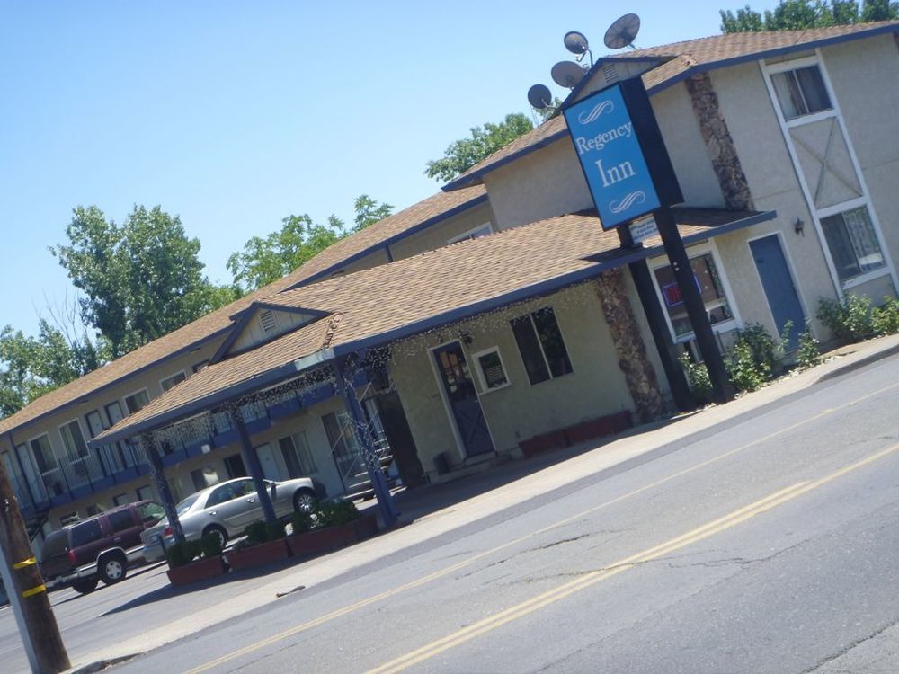 Regency Inn Lakeport Екстериор снимка